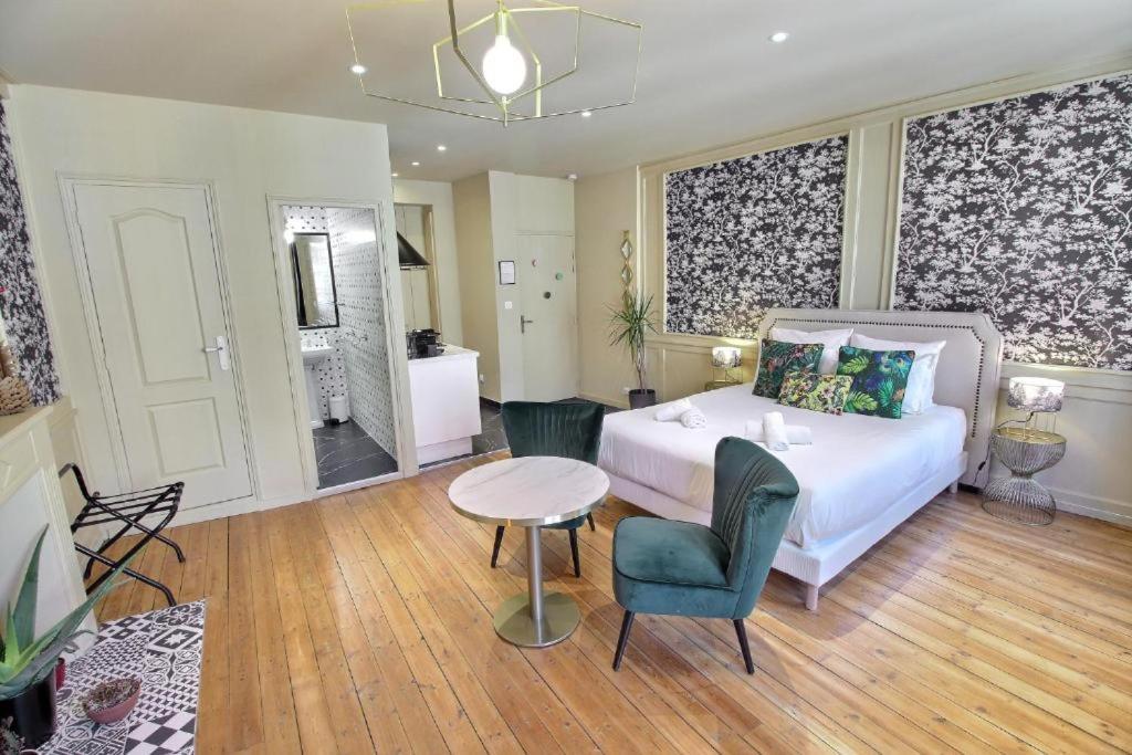 Lancelot Apartment วานส์ ภายนอก รูปภาพ